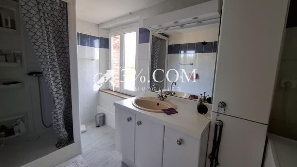 Maison 6 pièce(s) 3 chambre(s) 145 m²