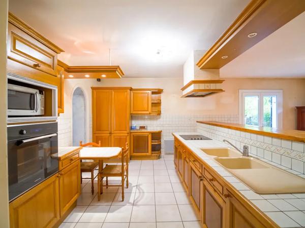 maison 8 pièces 199m² à vendre à Parentis-en-Born