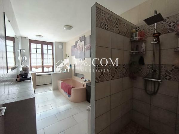 Bastide 17 pièce(s) 6 chambre(s) 412 m²