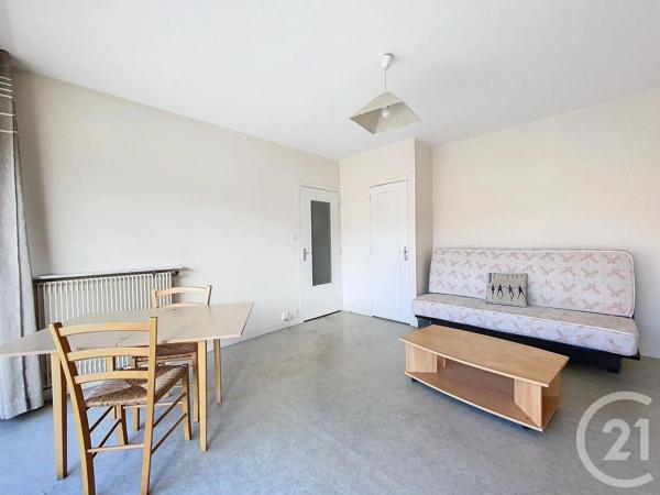 Appartement F1 à vendre  1 pièce - 27,52 m 2   CLERMONT FERRAND  - 63