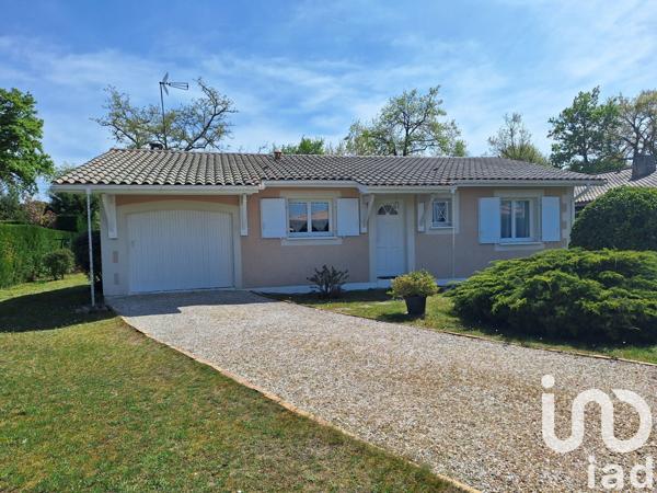 Maison 4 pièces de 82 m² à Arès (33740)