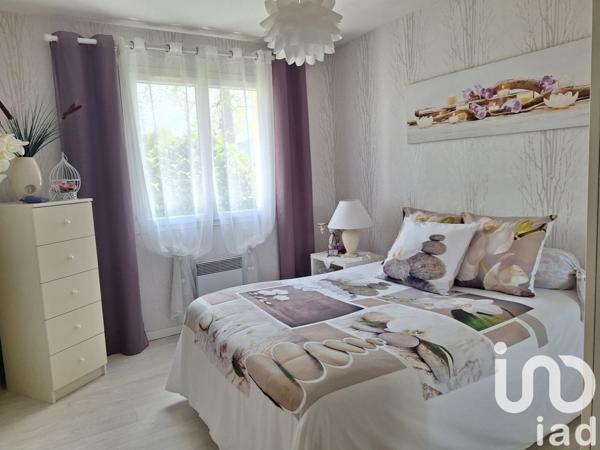 Maison 4 pièces de 82 m² à Arès (33740)