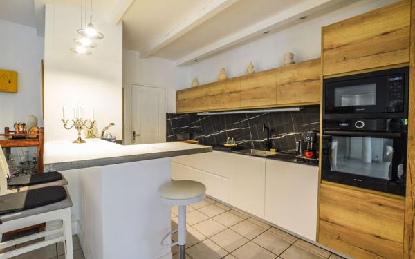 Maison à vendre    4 pièces • 126,18 m2 Rochefort-du-Gard