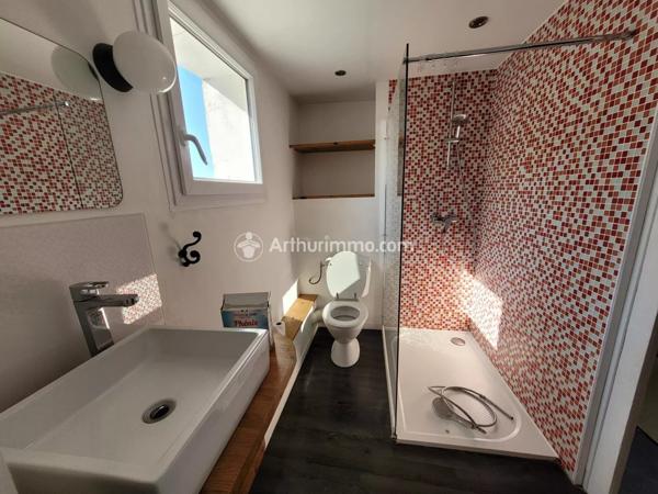 Vente Immeuble 6 pièces 134 m2 à Saint-Jean-d'Angély