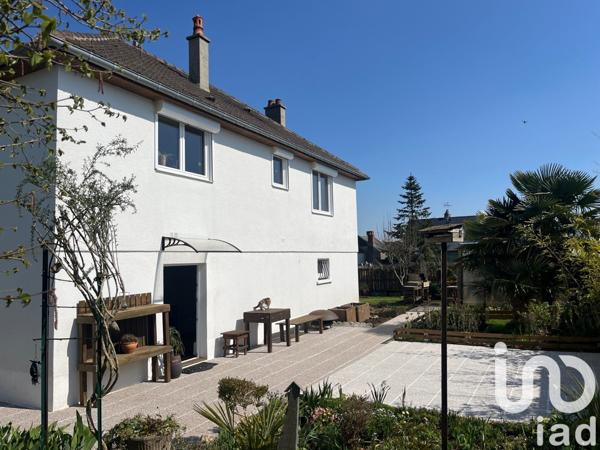 Maison 4 pièces de 60 m² à Pont-Hébert (50880)