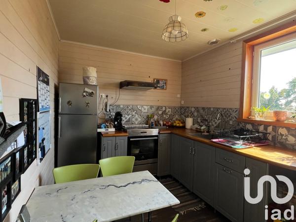 Maison 4 pièces de 60 m² à Pont-Hébert (50880)