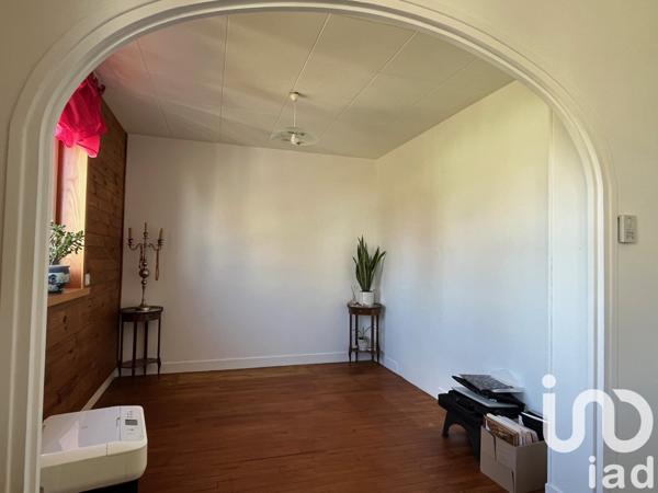 Maison 4 pièces de 60 m² à Pont-Hébert (50880)