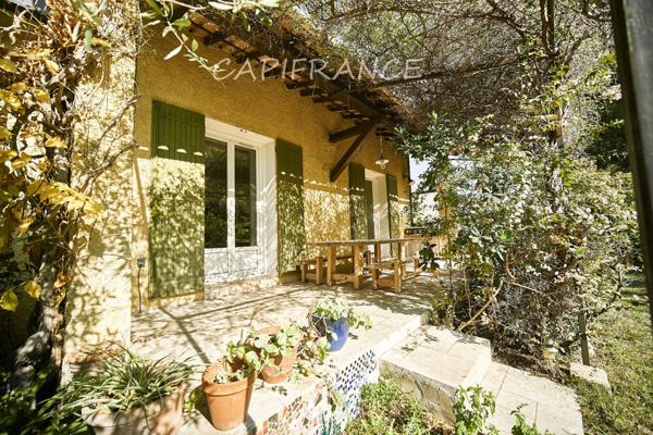 🏡 Grande maison économe de plain-pied au centre d’Eyguières