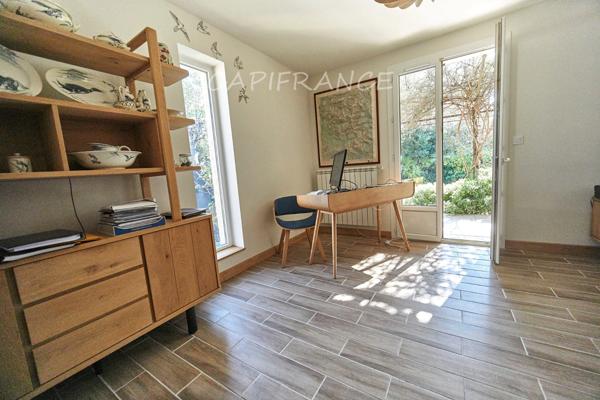 🏡 Grande maison économe de plain-pied au centre d’Eyguières