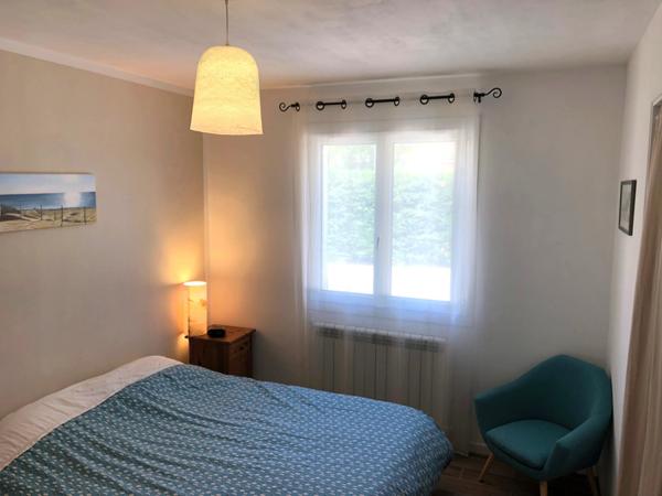 🏡 Grande maison économe de plain-pied au centre d’Eyguières