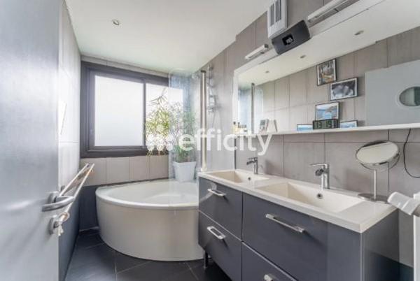 Appartement 5 pièces - 100 m² Exclusivité efficity