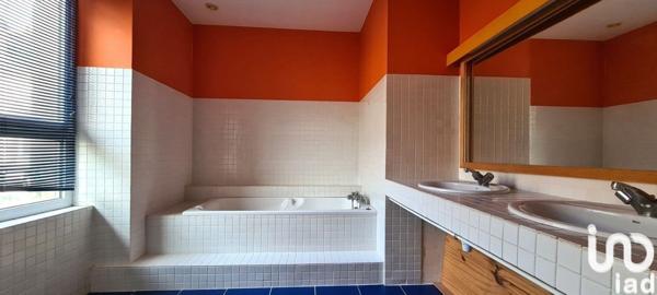 Maison 7 pièces de 154 m² à Questembert (56230)