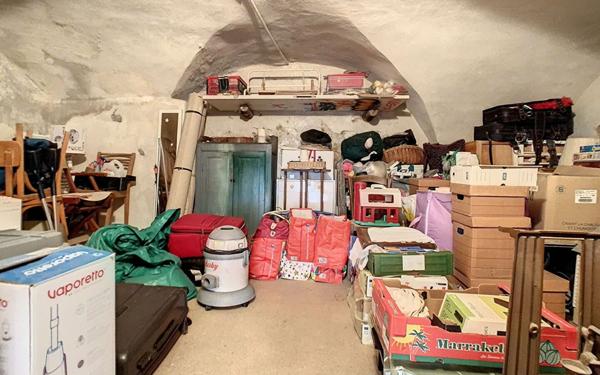 Maison à vendre    3 pièces •  Les Angles