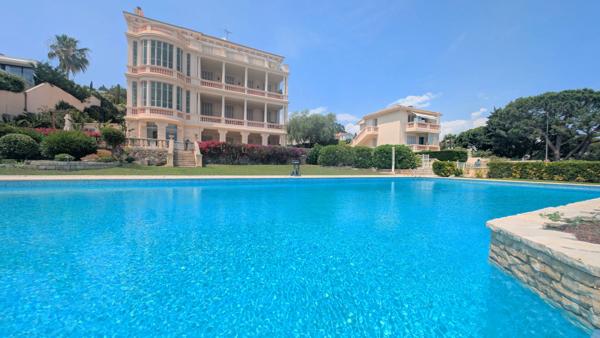Le Golfe Juan 2 pièces 44 m² + 74m² de terrasse - LE GOLFE JUAN