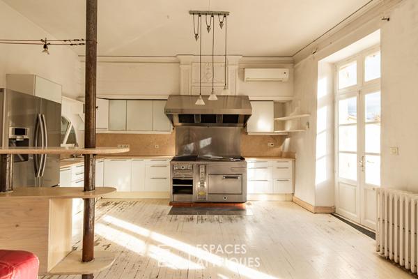 Ensemble immobilier avec terrasse et potentiel rare – Centre de Limoux