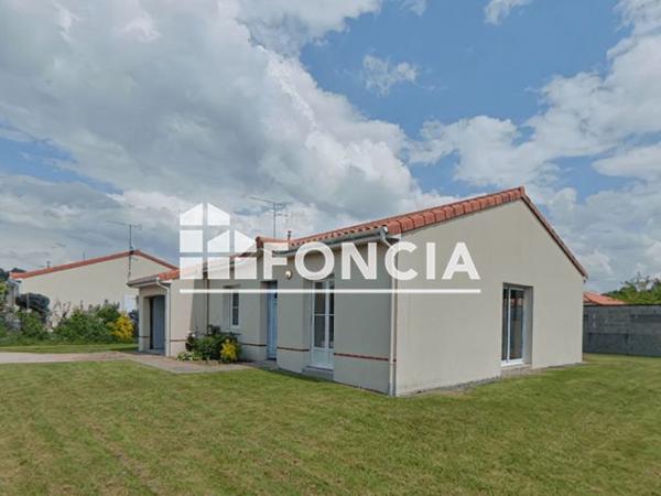 Location Maison 4 pièces 88.5 m² - 26 RUE DU DOUET Cholet 49300