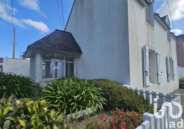Maison 3 pièces de 66 m² à Douarnenez (29100)