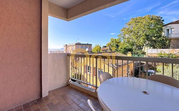 Appartement à vendre    2 pièces • 31,20 m2 Saint-Raphaël