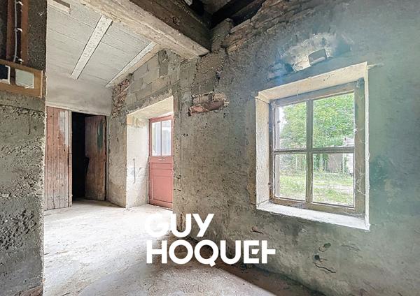 Plateau Viabilisé 71m² avec Beau Potentiel & Terrain 303m² - 71000 VARENNES-LES-MÂCON