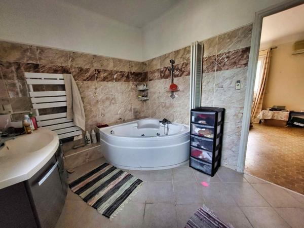 Villa spacieuse avec grand jardin sans vis à vis !