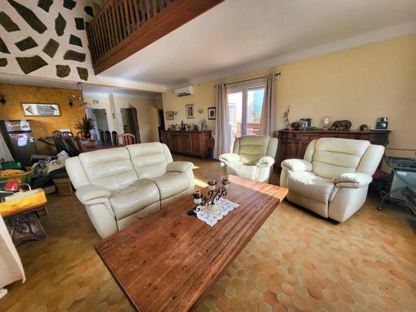 Villa spacieuse avec grand jardin sans vis à vis !