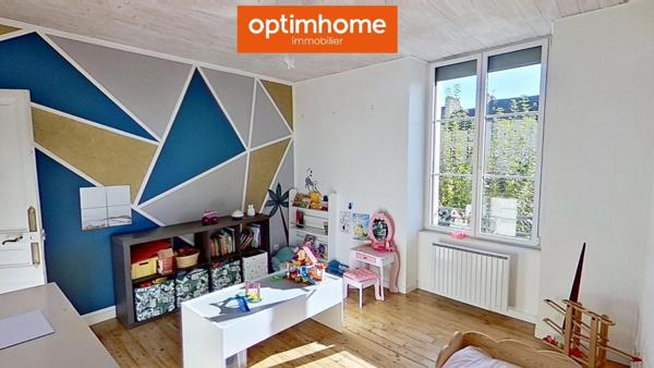 EXCLUSIVITE OPTIMHOME – Maison rénovée en hyper centre de Redon (113 m² +jardin + double garage)