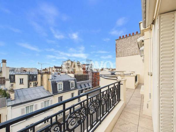 Vente Appartement 6 pièces de 123m² - 75016 Paris