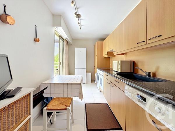 Appartement T3 à vendre  3 pièces - 73,92 m 2   ANTIBES  - 06