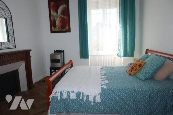 En plein c?ur du FAOU , cette magnifique maison bourgeoise datant du XIX e siècle se distingue ...