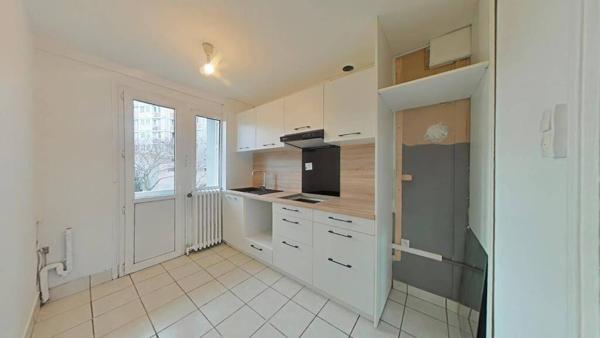 F4 rénové vers CARNOT