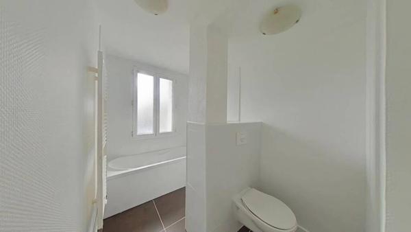 F4 rénové vers CARNOT