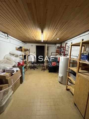 Maison sur un beau terrain avec piscine
