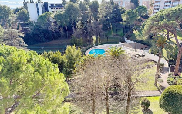 Appartement à vendre    4 pièces • 106,17 m2 Cannes