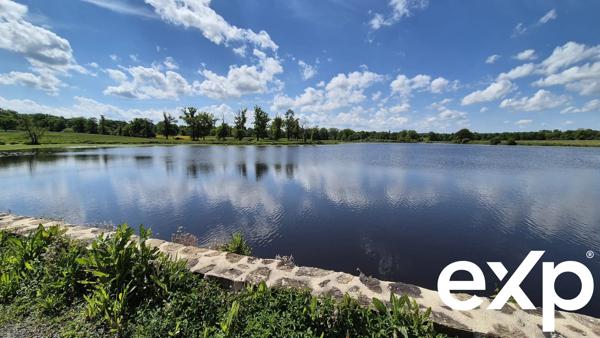 Etang de 7,5 ha sur 17 ha de terrain et projet possible d’accueil touristique