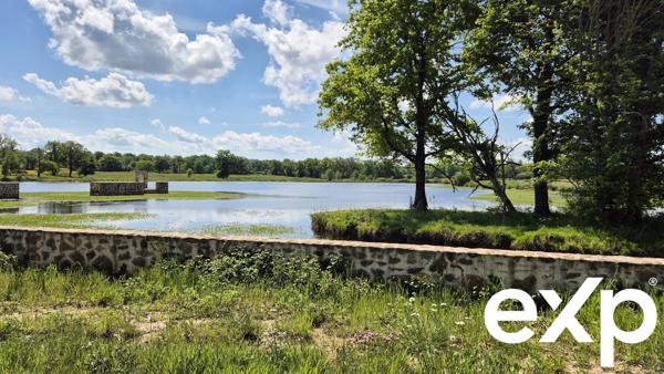 Etang de 7,5 ha sur 17 ha de terrain et projet possible d’accueil touristique