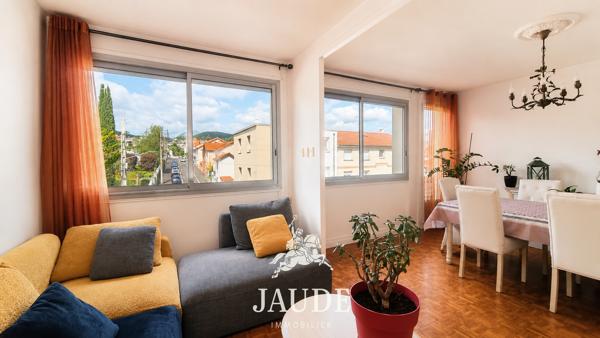Appartement 81 m² traversant avec 3 chambres et un garage privatif Détails des diagnostics énergétiques