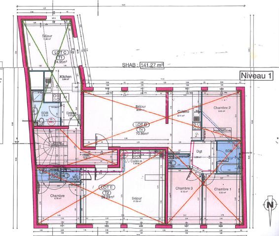 Nantes Bout des Pavés : En vente ! Exclusivité ! A proximité des facultés, Immeuble de 8 lots d'habitation + stationnements (4 couverts + 3 extérieurs)