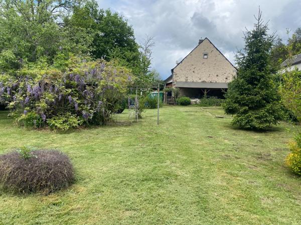 Maison en pierre de 240m² - 9 pièces