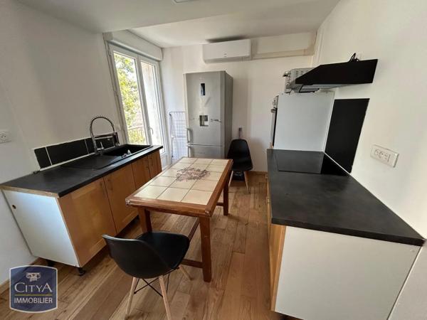 Appartement à louer 3 pièces 53.06m² Port-de-Bouc (13110)