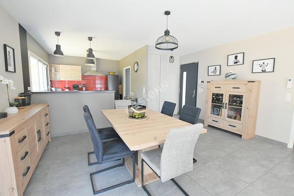 Maison récente à vendre à Bergerac - 3 chambres, grand terrain !