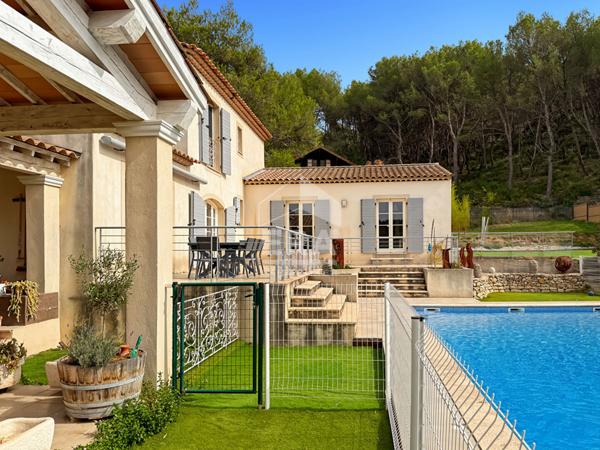 Maison Cabries 7 pièce(s) 257.01 m2