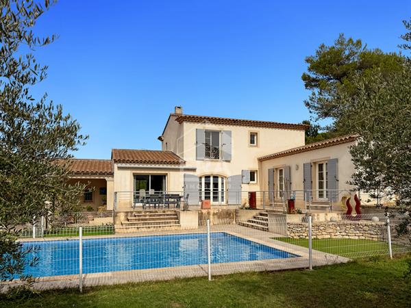 Maison Cabries 7 pièce(s) 257.01 m2