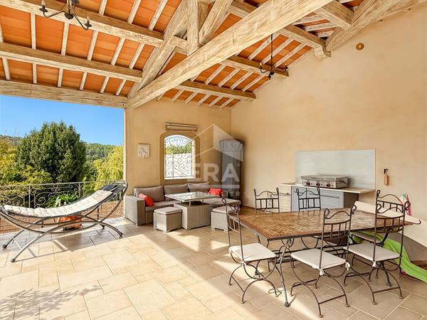 Maison Cabries 7 pièce(s) 257.01 m2