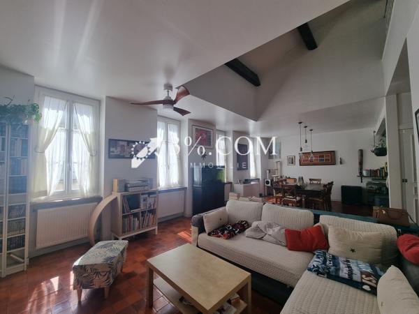 Duplex
                                                                                                                                                                                                                                                                                                                        6 pièce(s)                                                                                                                                                                                                          4 chambre(s)                                                                                                                                                                                                          140  m²