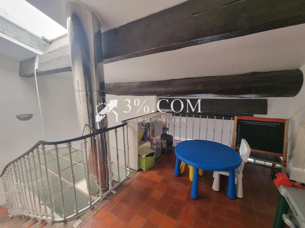 Duplex
                                                                                                                                                                                                                                                                                                                        6 pièce(s)                                                                                                                                                                                                          4 chambre(s)                                                                                                                                                                                                          140  m²