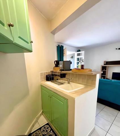 Immeuble F10 aux Trois-Îlets de 227m2 -Vue Mer Panoramique et Piscine