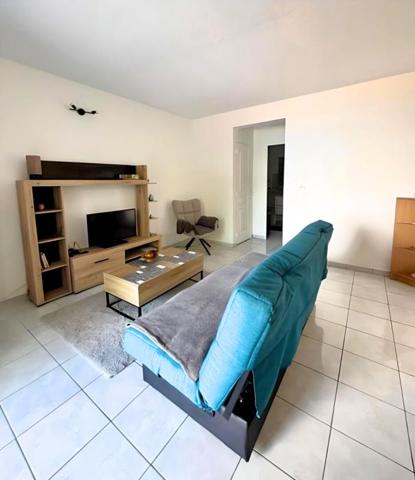 Immeuble F10 aux Trois-Îlets de 227m2 -Vue Mer Panoramique et Piscine