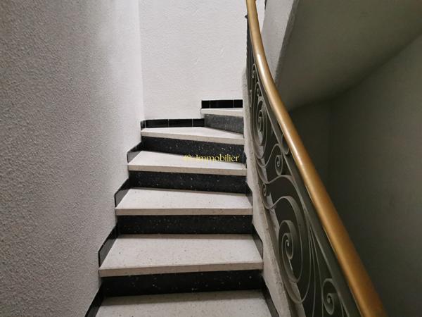 Immeuble - 7 pièces - 215 m²