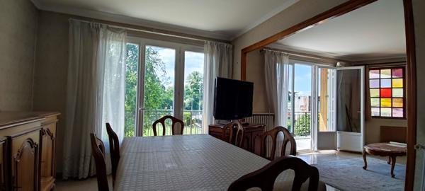 Belle maison familiale avec 4 chambres située à Champagne-sur-Seine