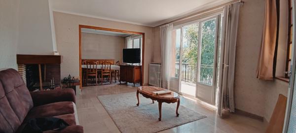 Belle maison familiale avec 4 chambres située à Champagne-sur-Seine